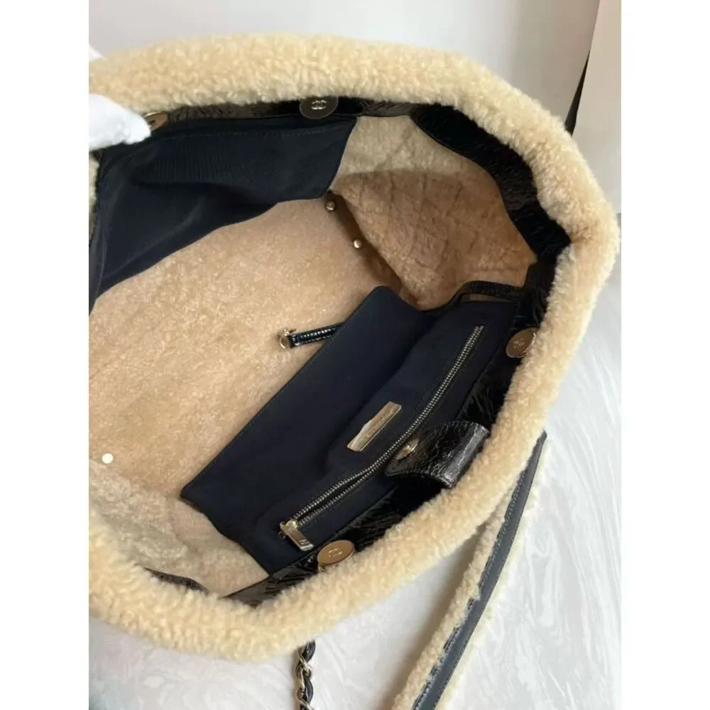 Chanel Women Pre-Loved Bag Very Good Condition
